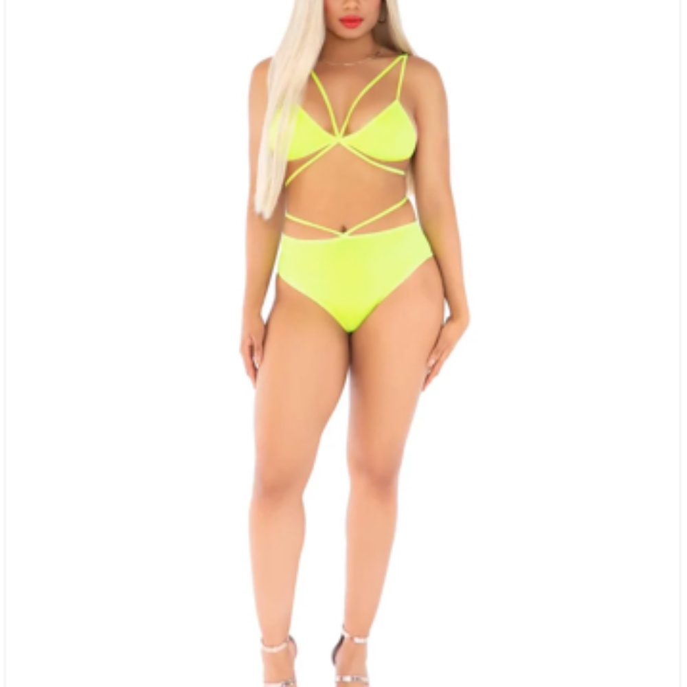 Leg Avenue womens 2 Pc Opaque Cage Strap Bra Top and Brazilian Panty Set
